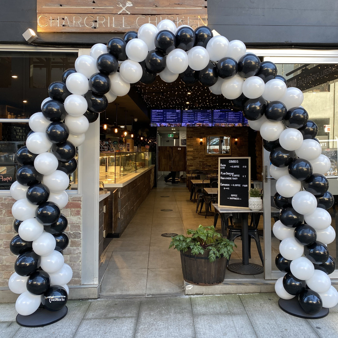 Balloon Arch in Black and White